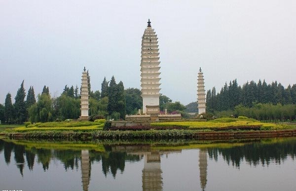云南自驾游线路