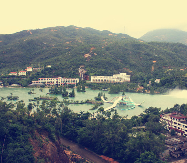 新会古兜温泉度假村 一地两泉世界罕有