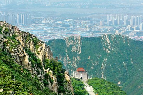 辽宁朝阳大黑山国家森林公园